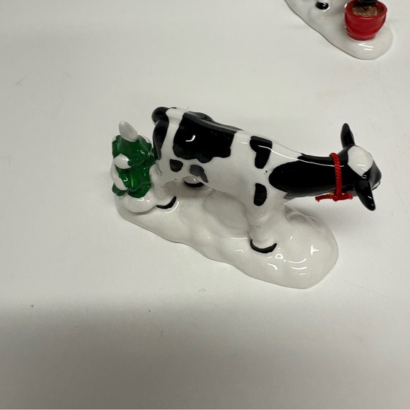 Department 56 Snow Village Herd Of Holiday Heifers Set 3 NWT - Picture 9 of 12